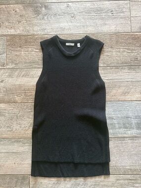 H by Halston Black Sleeveless Knit Tunic